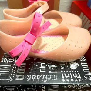 Mini Melissa toddler Mary-janes.